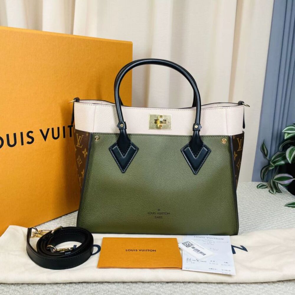 Louis Vuitton Women Pre-Loved Bag Very Good Condition